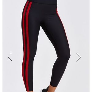Ultracor High Matte Collegiate Leggings